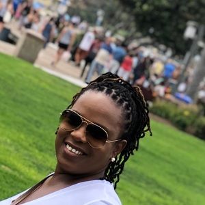 Meet your Posher, Keisha